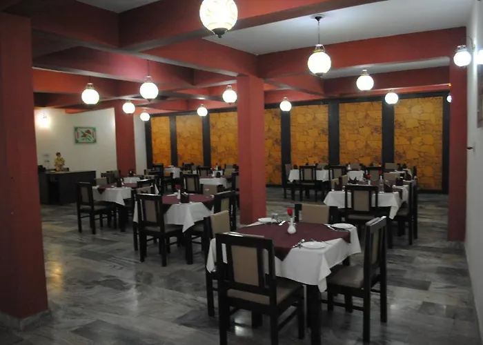 Hotel Raj Palace